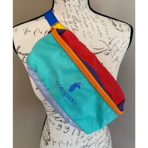 Cotopaxi Bataan fanny pack from the Del Día collection